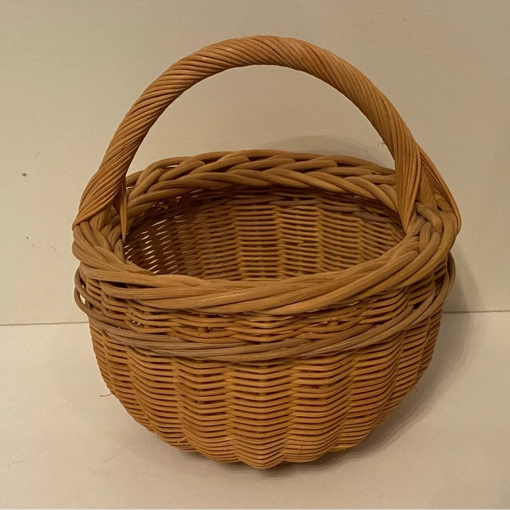 C. MARTIN BASKET VINTAGE HANDMADE SIGNED SMALL HANDLE NATURAL HOME DECOR ACCENT